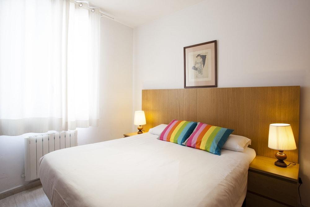 Las Ramblas Pasaje Bacardi Apartments Barcelona Zewnętrze zdjęcie